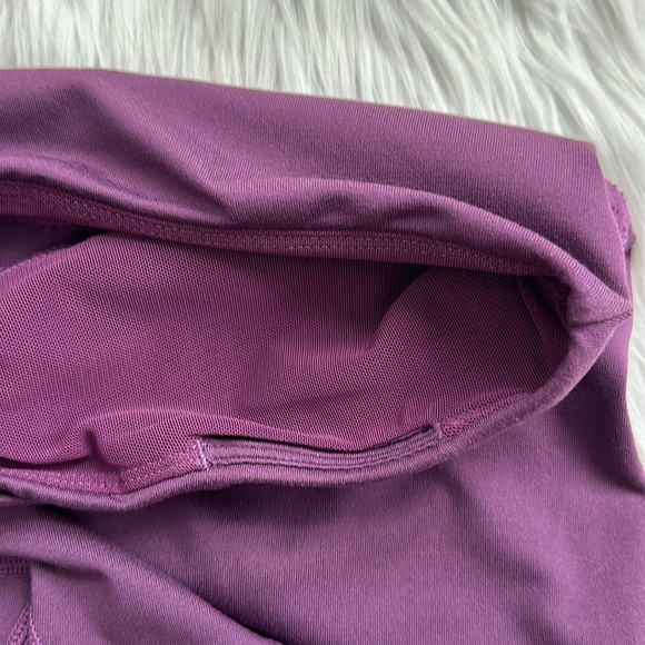 IDEALFIT | Core Training Shorts | Dark Berry | Size L - Picture 7 of 8